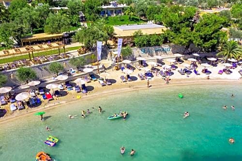 Plataria Seaside Resort