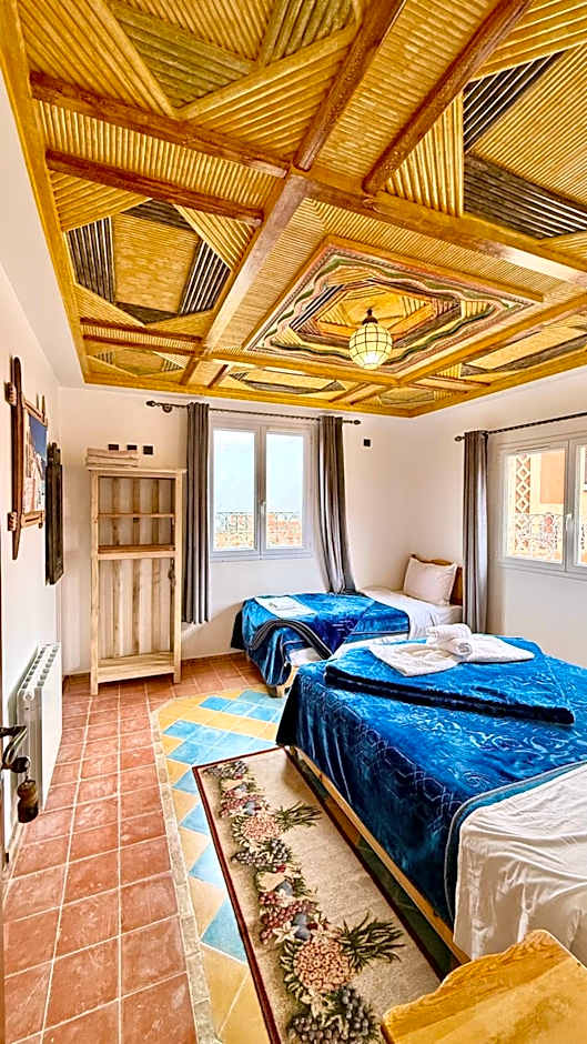 Hotel New Mars Dades