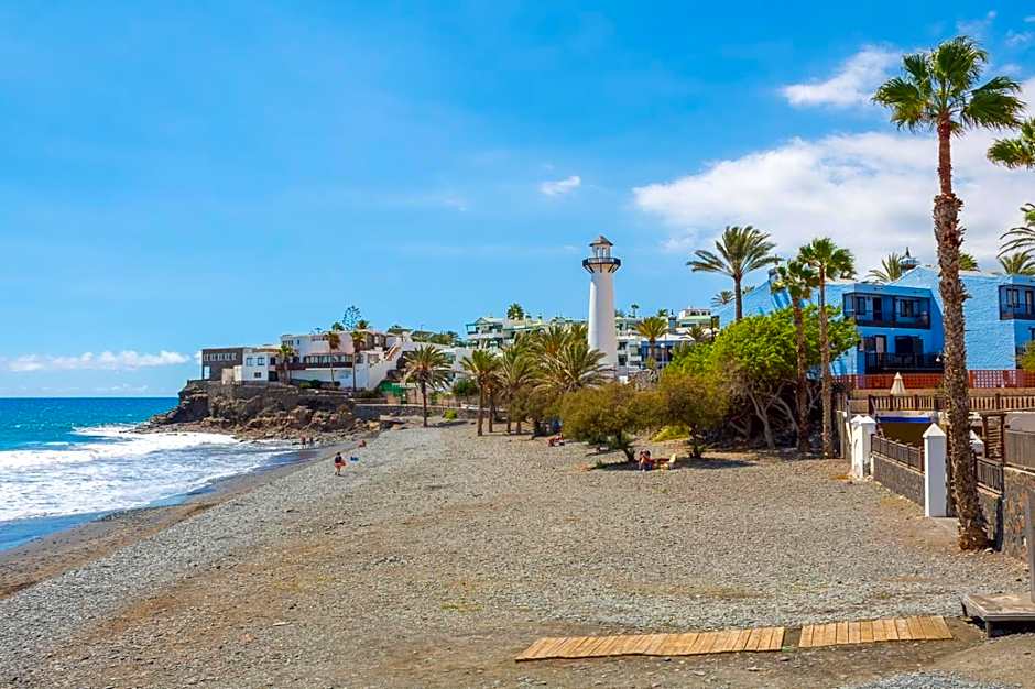Bungalows Side Shore