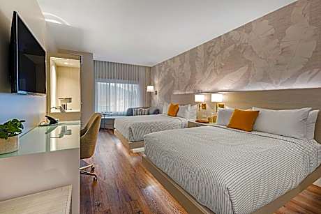 Queen Room with Two Queen Beds - Non Smoking