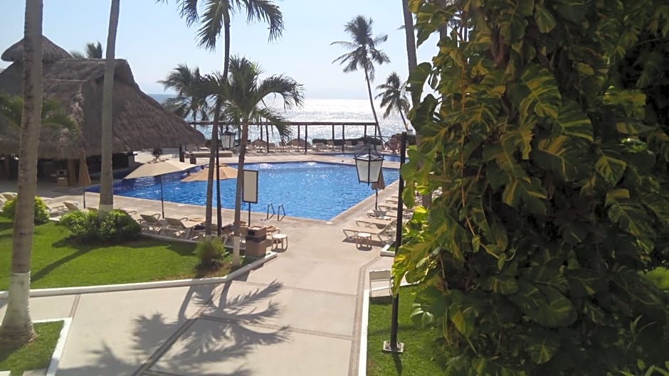 Vista Vallarta All Suites On The Beach
