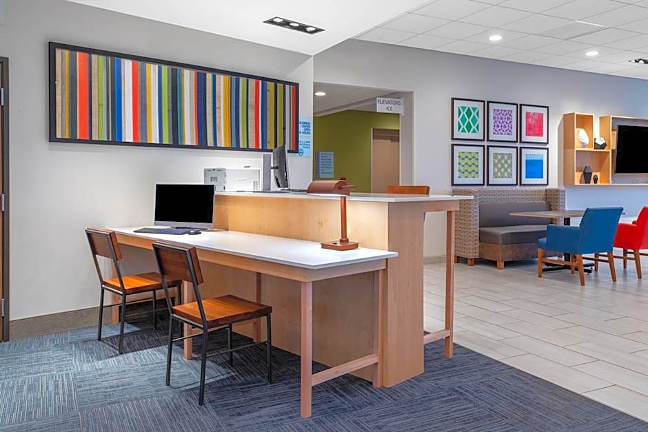 Holiday Inn Express And Suites Wildwood The Villages By IHG