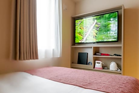 Female Priority Floor Standard Twin Room - Non-Smoking