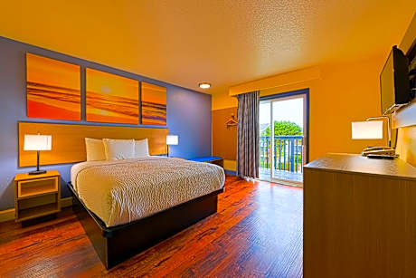 Queen Room with Balcony