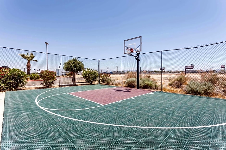 Hawthorn Suites by Wyndham Victorville