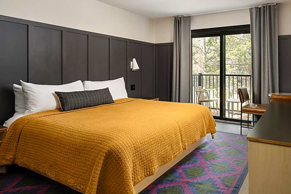 The Coachman Hotel