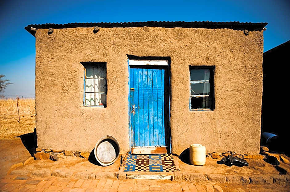 Three Tree Hill Lodge