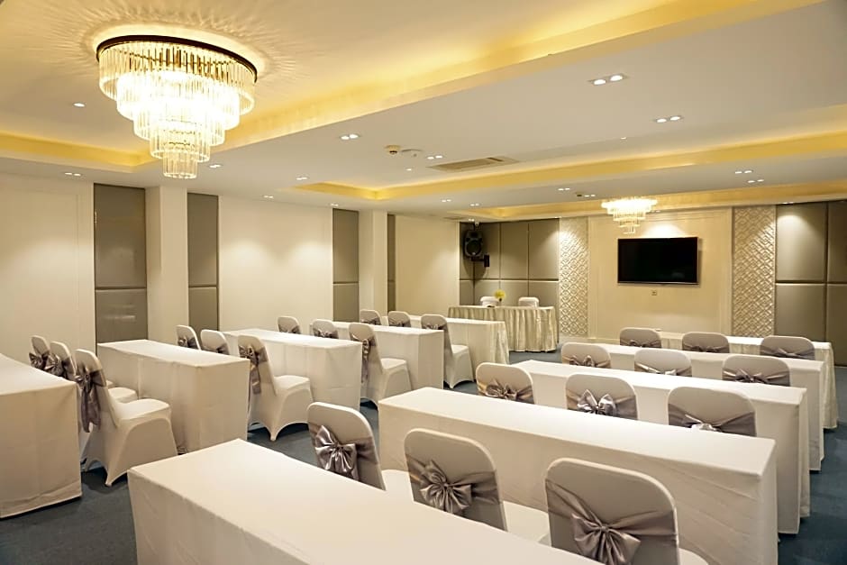 TARIS ART HOTEL PHRAE