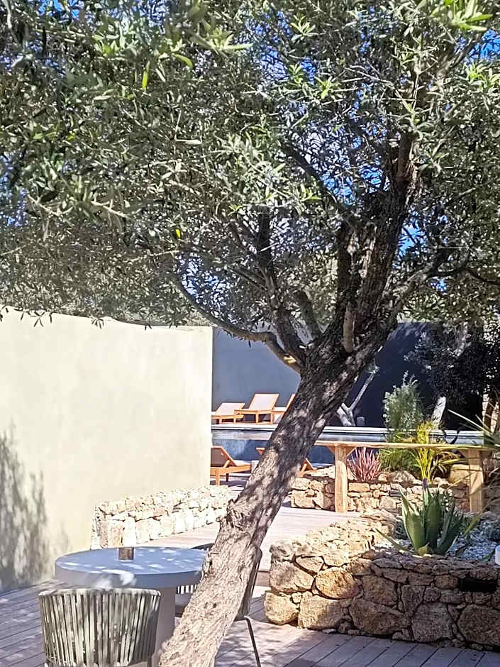 Hôtel Les Suites Du Maquis