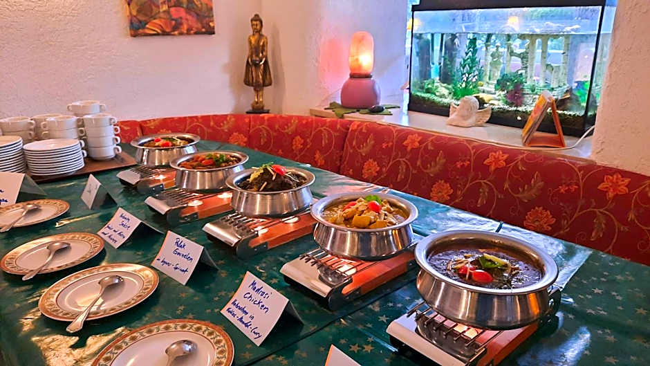 HOTEL YOGA JASMIN ehemals Hotel Eberhardt-Burghardt