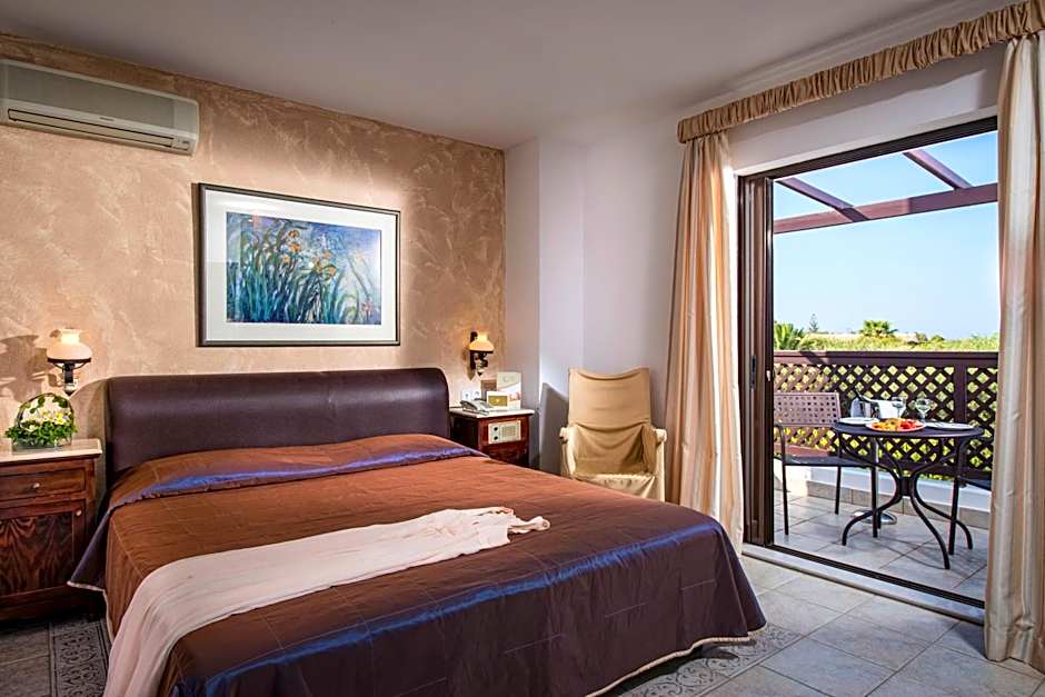 Photo 1 of 7 of Suite