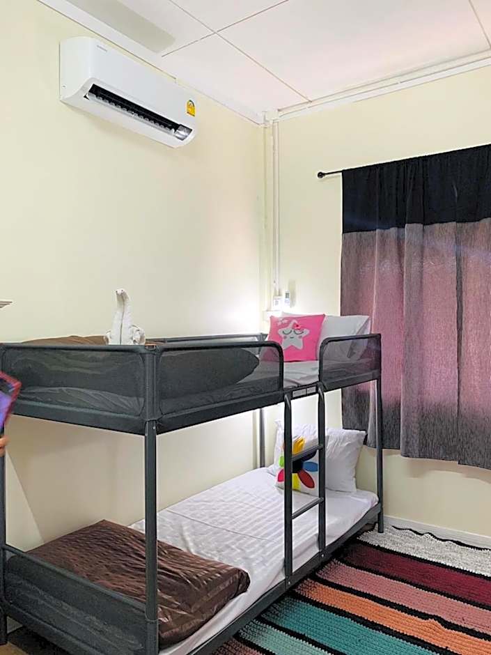 Baan Mae Somkid Homestay