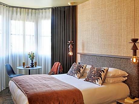 Classic Double Room with Side Sea View