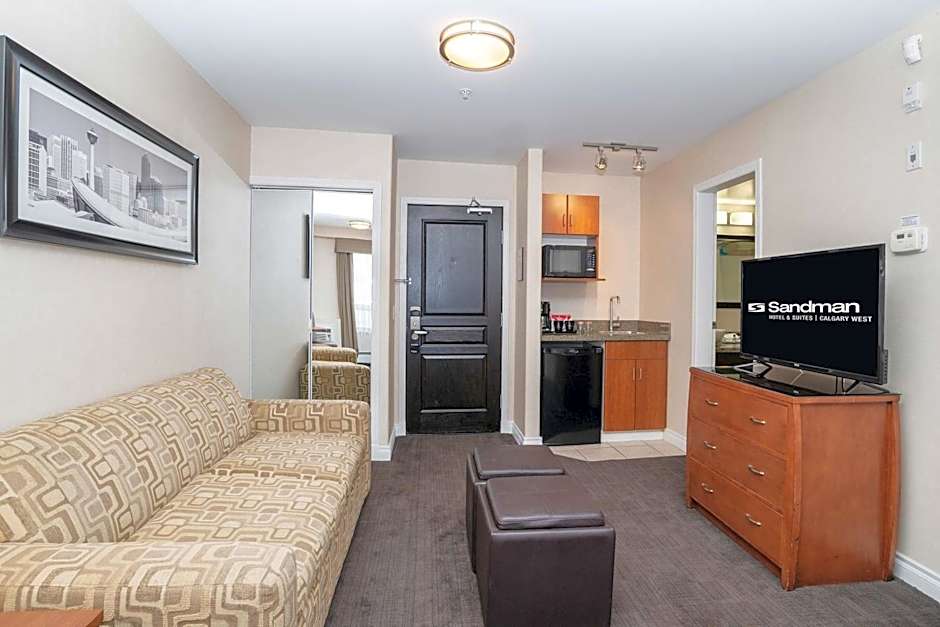 Sandman Hotel & Suites Calgary West
