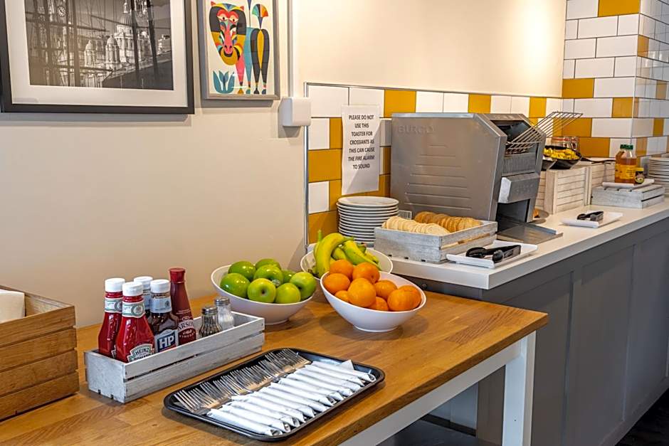 Knowsley Inn & Lounge formally Holiday Inn Express