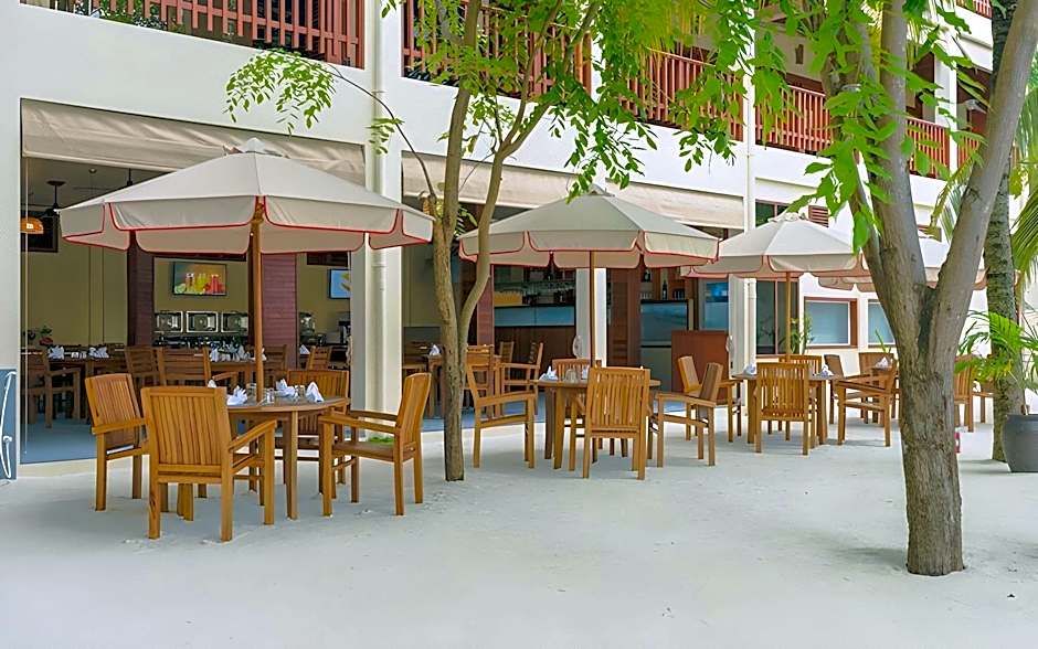 Araamu Hotels Maldives at Dhiffushi