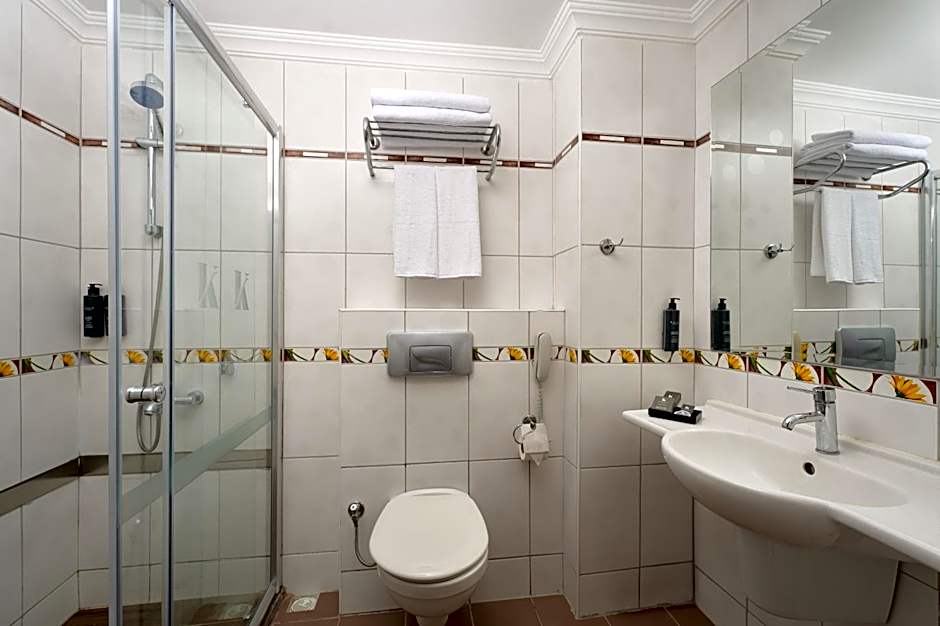 Kaila Krizantem Hotel