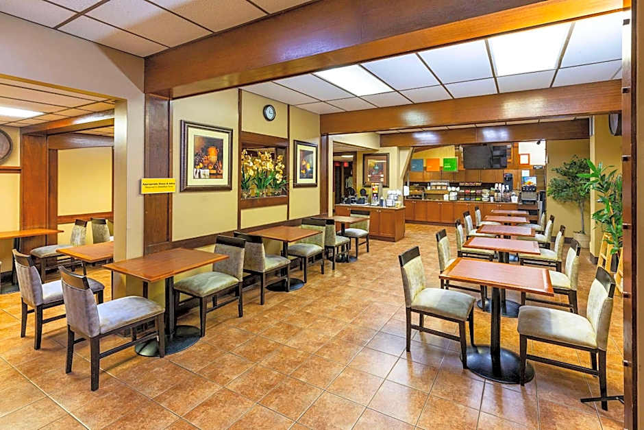 Comfort Inn And Suites