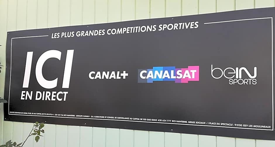 Kyriad Direct Saintes (ex Balladins)