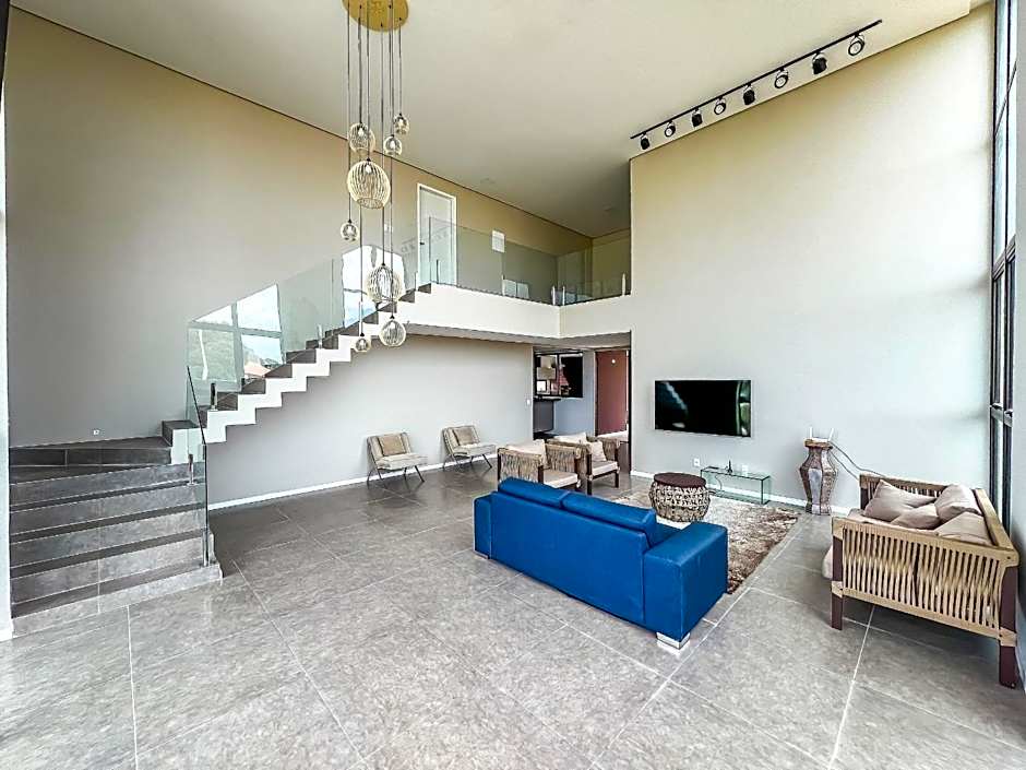 Casa com 4 suítes, piscina, a 20m do mar| Milagres