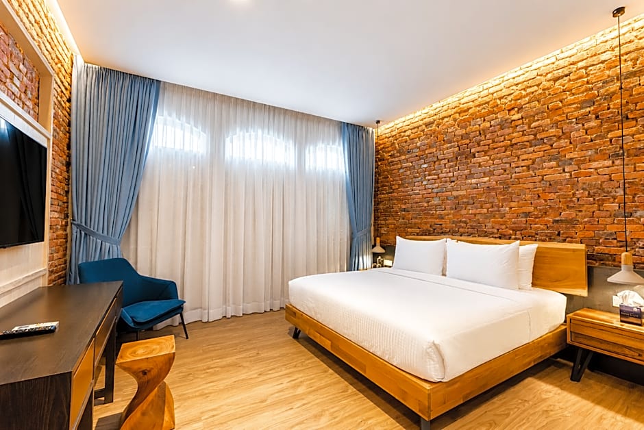 Tien Terrace Macalister