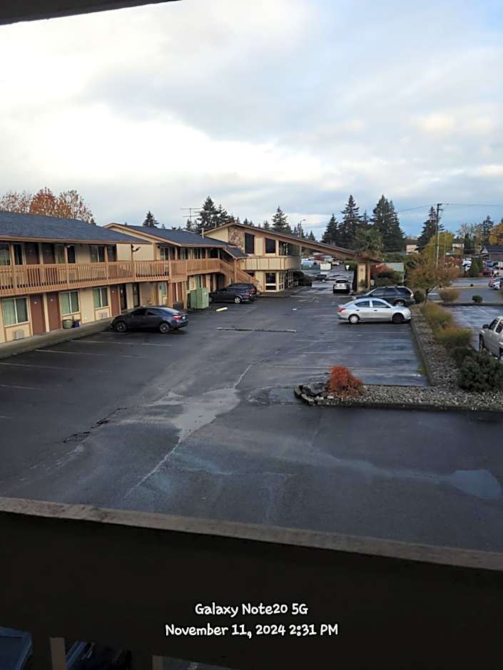 Western Inn Lakewood