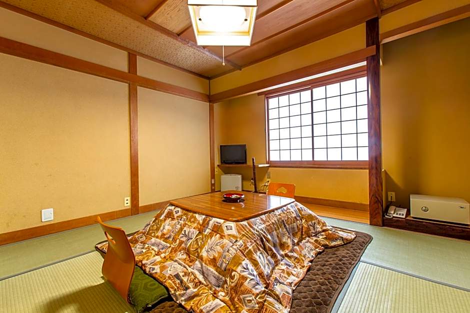 Oyado Hisaya