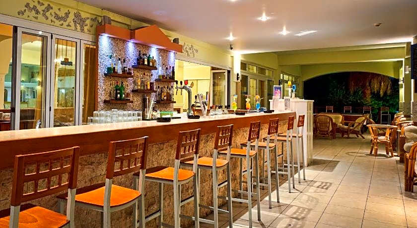 Gaia Royal Hotel