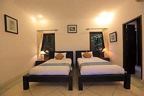 Anapurna River View Villas