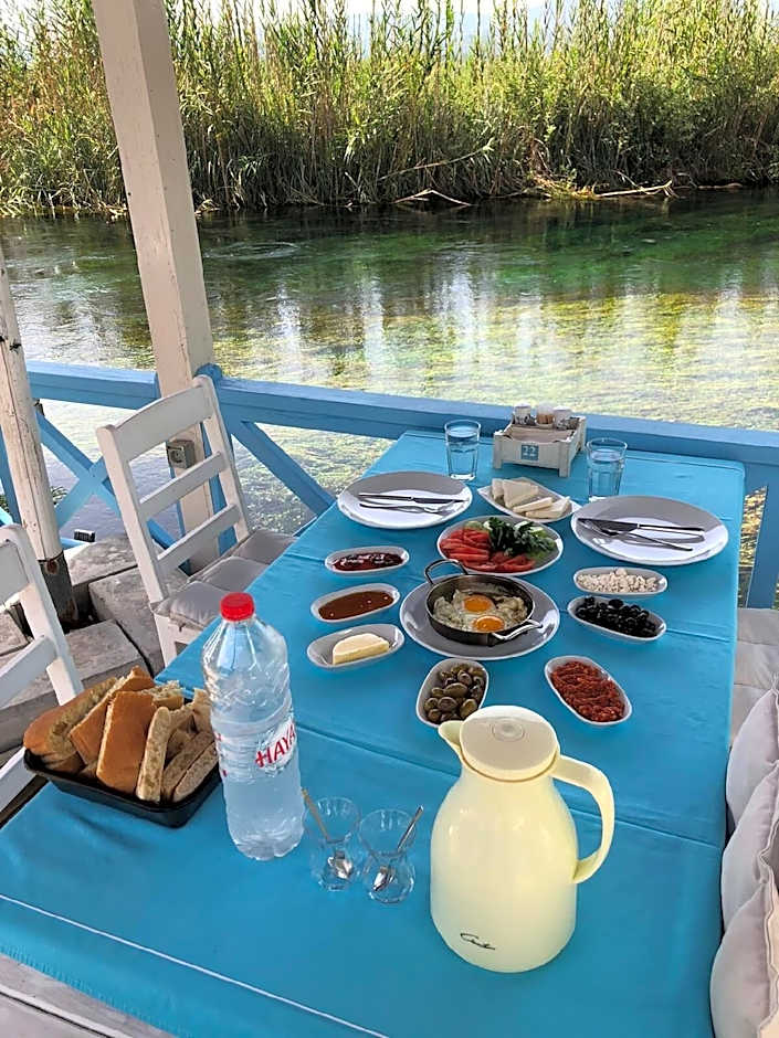 MANDALİN AKYAKA