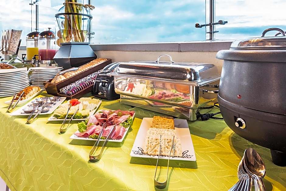 Hotel Platinum Suite