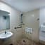 Belconnen Way Hotel & Serviced Apartments