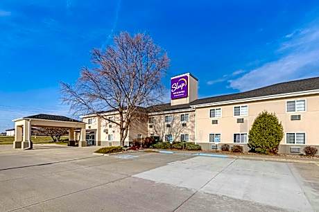 Sleep Inn & Suites Charles City