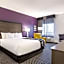 La Quinta Inn & Suites by Wyndham Baltimore Bwi Airport
