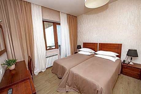 Crystal Hotel & SPA
