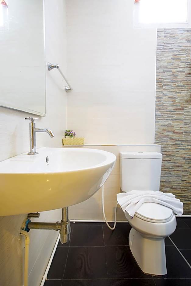 The Elegant Patong Hotel