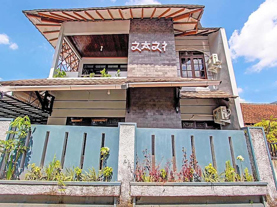 OYO Life 92575 Zazi Homestay