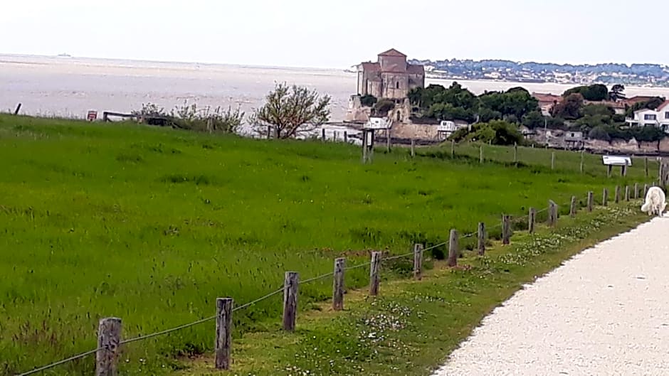 Logis de Chenac - Chambres et table d'hôtes