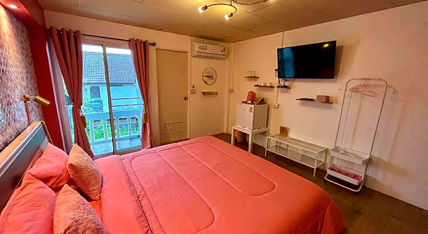 Dawnthaya Ayutthaya House