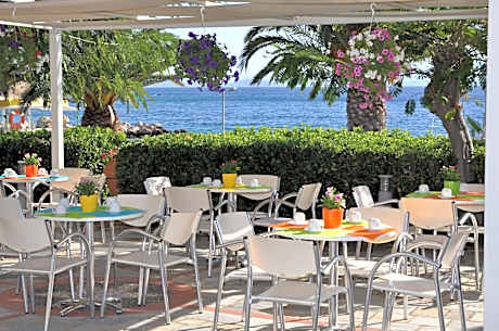 Kyveli Hotel Apartments