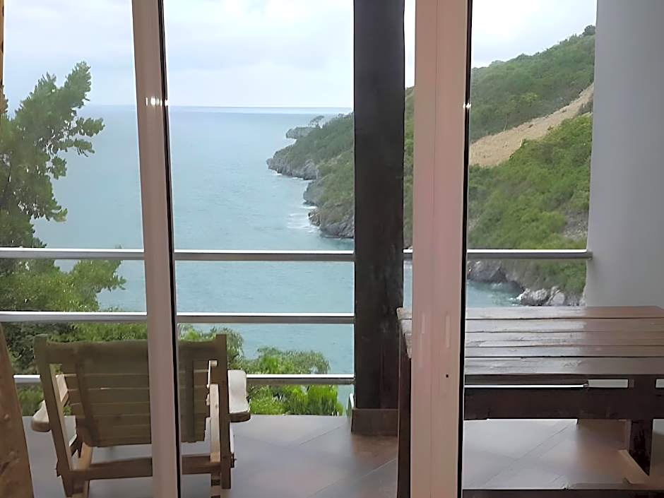 Yellow House Koh Sichang