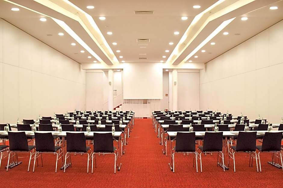Radisson Blu Park Hotel And Conference Centre