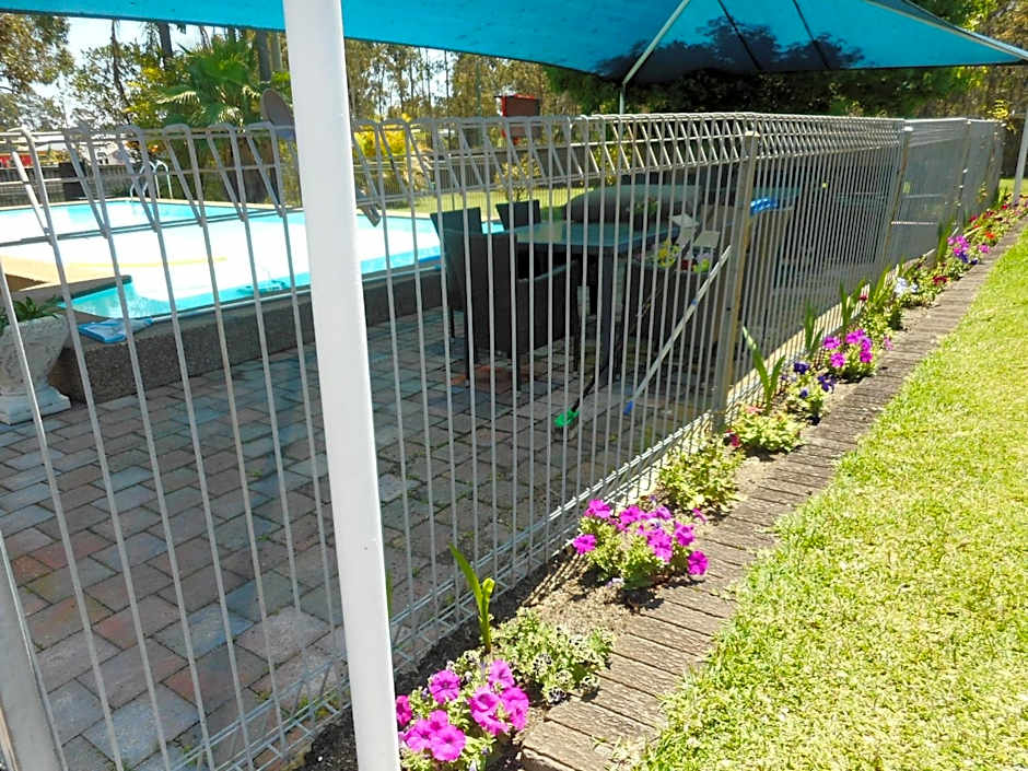 Molly Morgan Motor Inn