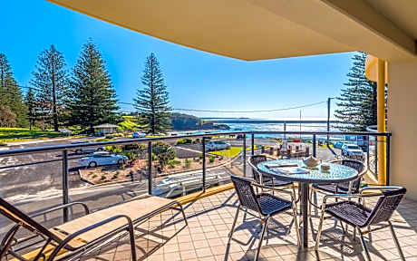 INT 2 bedroom Ocean View 1st floor, Apt 14