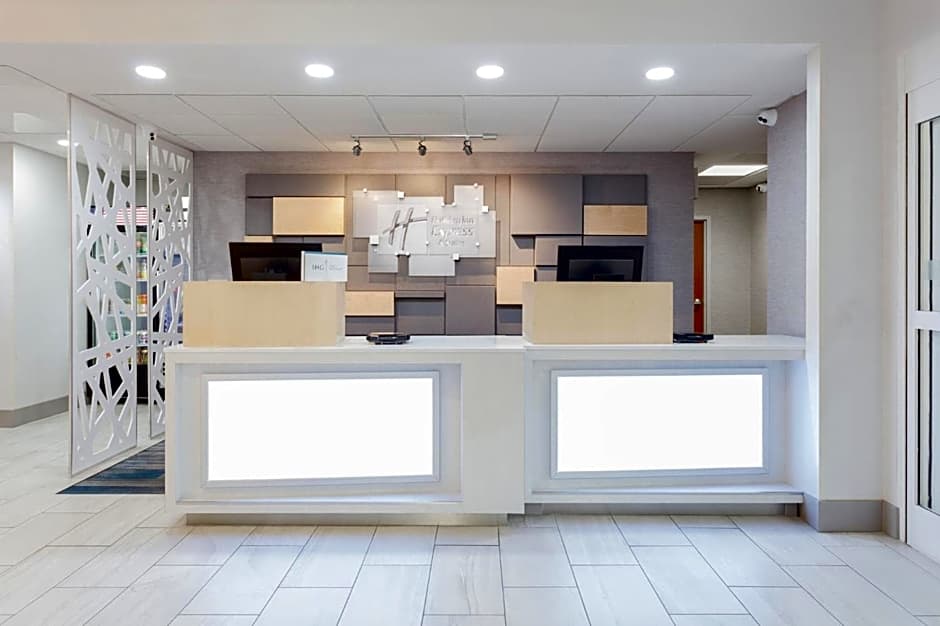 Holiday Inn Express & Suites Williamsburg By IHG