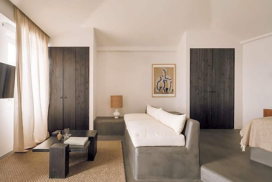 White Exclusive Suites & Villas