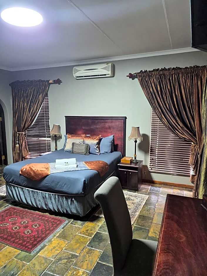 Photo 1 of 5 of Double Room