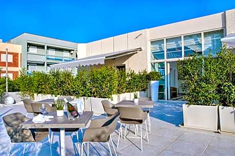 Horizon Suites