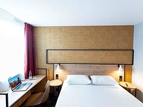 Standard Room with 1 double bed