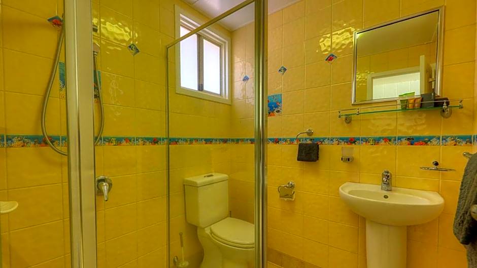 Halls Creek Motel